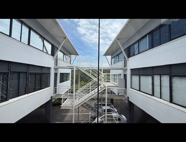 148M² OFFICE TO LET IN WESTVILLE